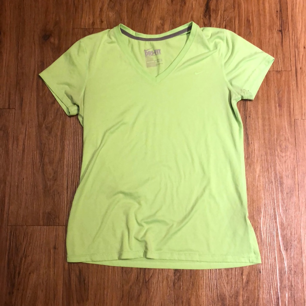 Nike T-shirt- large